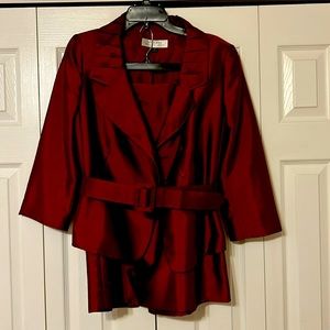 TAHARI By Arthur S.Levine  Ladies Burgundy 2- piece Belt Skirt Suit.